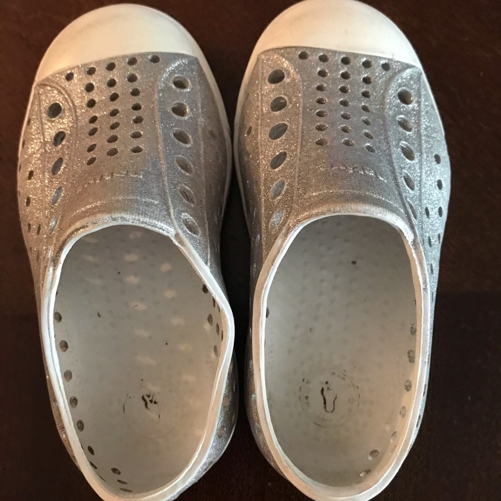 Silver Native Shoes Size C7